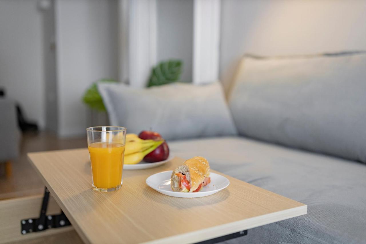 Honeybee Apartment Atenas Exterior foto