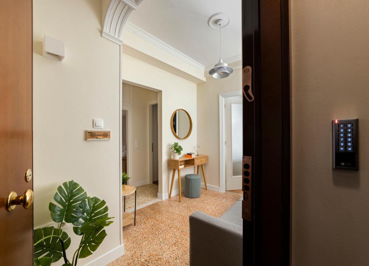 Honeybee Apartment Atenas Exterior foto