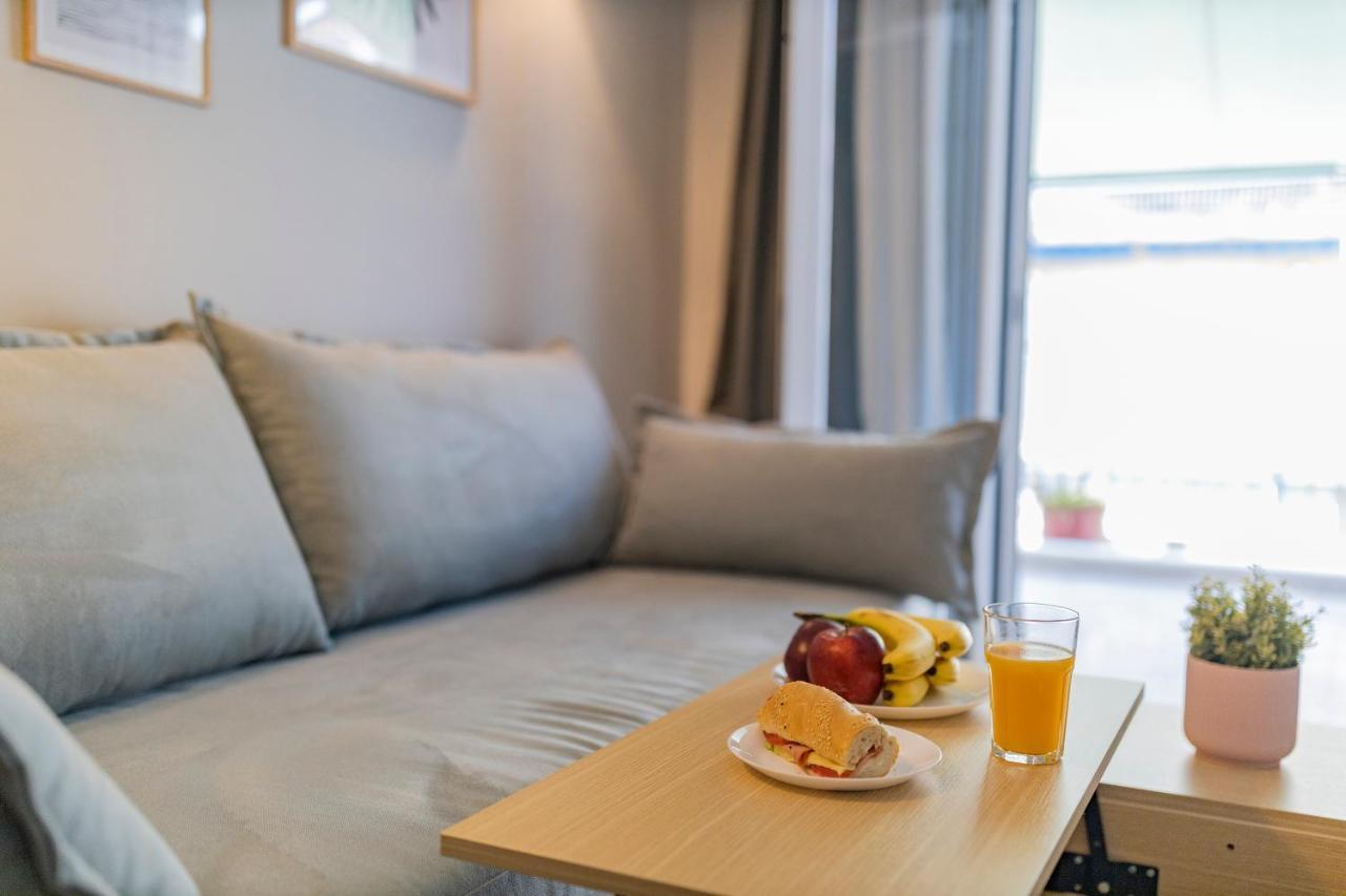 Honeybee Apartment Atenas Exterior foto